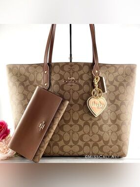 NWT COACH X JENNIFER LOPEZ Signature Canvas Town Tote Bag Wallet & Heart Charm
